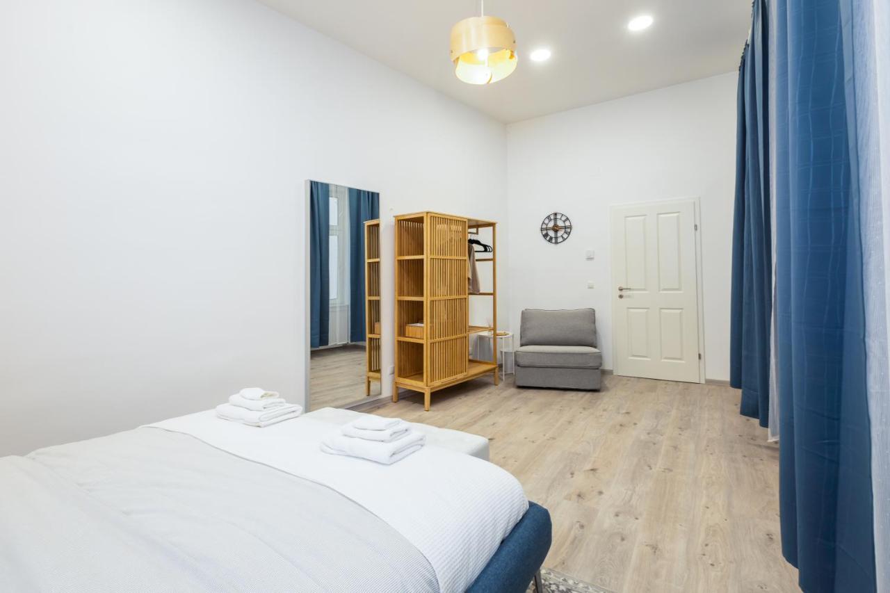 Family Deluxe A Stone Throw From The City Centre And Danube Viena Exterior foto